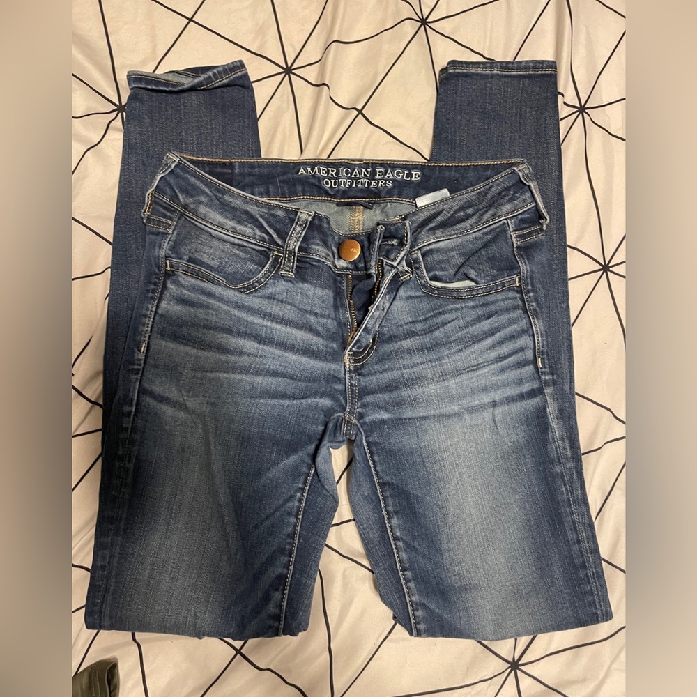 American Eagle Skinny Jeans - size 4